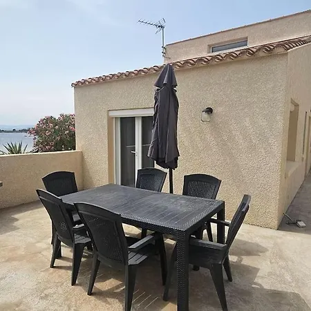 Maison Au Bord De L'eau Holiday home Le Barcares