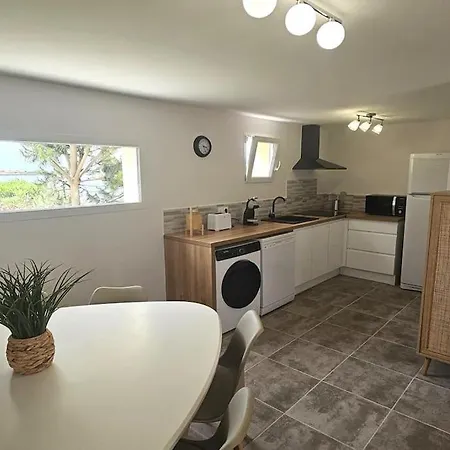 Holiday home Maison Au Bord De L'eau Le Barcares